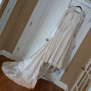 Alfred Anglo wedding dress